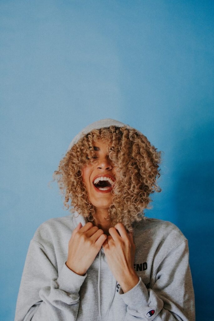 Davines Love Curl producten voor gezonde, gehydrateerde en pluisvrije krullen volgens de Curly Girl Methode.